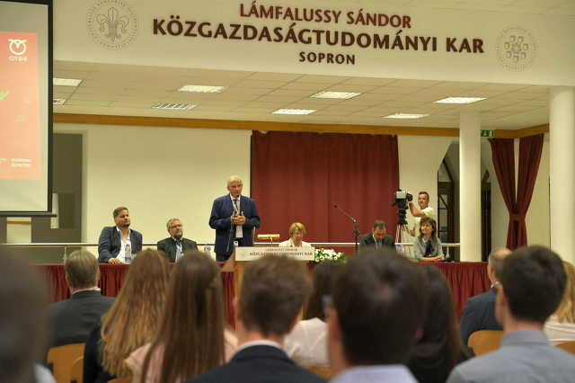 Enyugat.hu